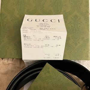 Gucci belt only worn once. One size fits all